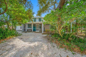 4466 57TH AVENUE, ST PETERSBURG, FL 33714 - MLS#MFRTB8457836