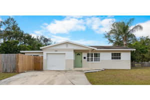 880 42nd St N, ST PETERSBURG