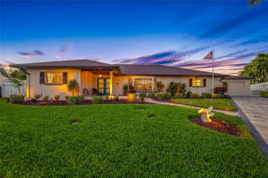 1101 80TH STREET COURT, ST PETERSBURG, FL 33707 - MLS#MFRTB8457963