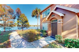 9554 LAKE CHASE ISLAND WAY, TAMPA, FL 33626 - MLS#MFRTB8458013