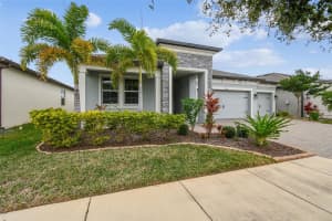 10752 GREEN HARVEST DRIVE, RIVERVIEW, FL 33578 - MLS#MFRTB8458031