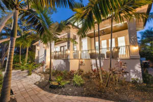 1936 COFFEE POT BOULEVARD, ST PETERSBURG, FL 33704 - MLS#MFRTB8458098