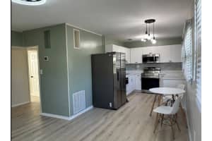 7661 18TH WAY, ST PETERSBURG, FL 33702 - MLS#MFRTB8458156