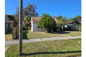 2421 11th St S, ST PETERSBURG