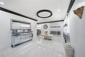 7210 DR MARTIN LUTHER KING JR STREET, ST PETERSBURG, FL 33702 - MLS#MFRTB8458198