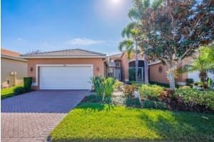 15816 AURORA LAKE CIRCLE, WIMAUMA, FL 33598 - MLS#MFRTB8458214