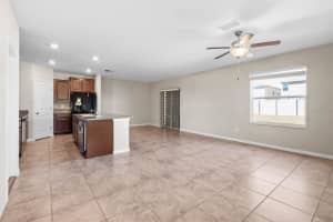 17201 BEACH BUTTERCUP PLACE, WIMAUMA, FL 33598 - MLS#MFRTB8458346