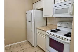 14313 HANGING MOSS CIRCLE, TAMPA, FL 33613 Sold 04/01/26