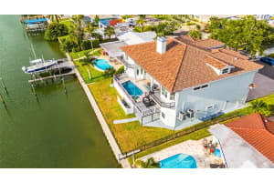 124 LEEWARD ISLAND, CLEARWATER BEACH, FL 33767 - MLS#MFRTB8458455