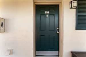 10316 CARROLLWOOD COURT, TAMPA, FL 33618 - MLS#MFRTB8458467