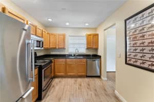 10316 CARROLLWOOD COURT, TAMPA, FL 33618 - MLS#MFRTB8458467