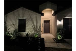 921 WYNNMERE WALK AVENUE, RUSKIN, FL 33570 - MLS#MFRTB8458519