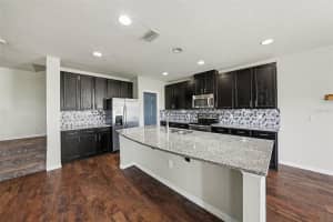 10233 NEWMINSTER LOOP, RUSKIN, FL 33573 - MLS#MFRTB8458564