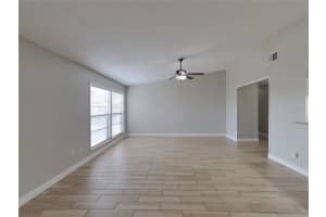 MLS# MFRTB8458775, Valrico, Florida 33594