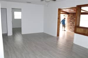 10704 50TH AVENUE, SEMINOLE, FL 33708 - MLS#MFRTB8458890