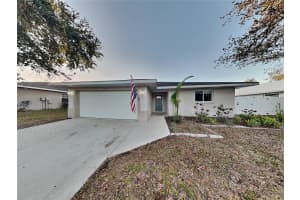 MLS# MFRTB8458973, Palmetto, Florida 34221
