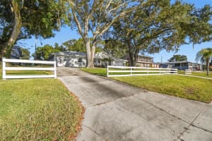 1222 LAKE ARIANA BOULEVARD, AUBURNDALE, FL 33823 - MLS#MFRTB8459044