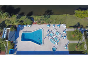 9860 62ND TERRACE, ST PETERSBURG, FL 33708 - MLS#MFRTB8459048