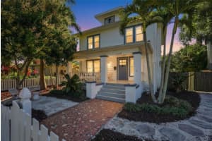 246 NE 19TH AVE NE, ST PETERSBURG, FL 33704 - MLS#MFRTB8459125