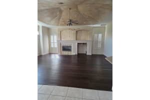 MLS# MFRTB8459162, Tarpon Springs, Florida 34688