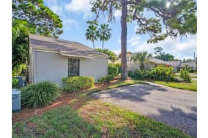 26 WINDRUSH BAY DRIVE, TARPON SPRINGS, FL 34689 - MLS#MFRTB8459167