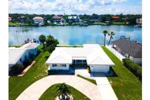 315 BUTTONWOOD LANE, LARGO, FL 33770 Sold 01/05/26
