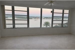 1847 SHORE DRIVE, SOUTH PASADENA, FL 33707 - MLS#MFRTB8459423