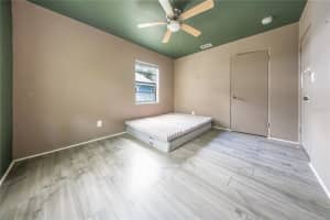 517 41ST AVENUE, ST PETERSBURG, FL 33705 - MLS#MFRTB8459457