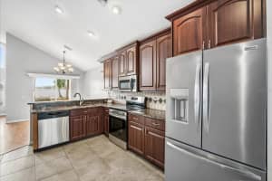 11107 LAKE LANIER DRIVE, RIVERVIEW, FL 33569 - MLS#MFRTB8459667