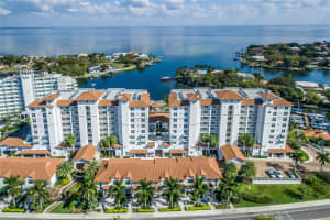 1325 Snell Isle Blvd NE, St. Petersburg, FL 33704, Sold 12/30/25