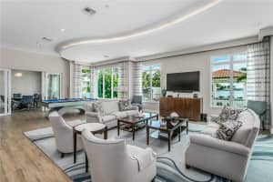 1325 Snell Isle Blvd NE, St. Petersburg, FL 33704, Sold 12/30/25