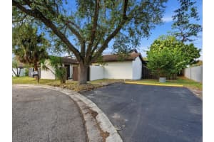 11412 MIDFIELD WAY, TAMPA, FL 33624 - MLS#MFRTB8459893