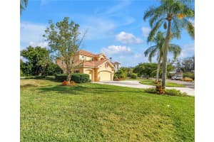 1600 BRIGHTWATERS BOULEVARD, ST PETERSBURG, FL 33704 - MLS#MFRTB8459902