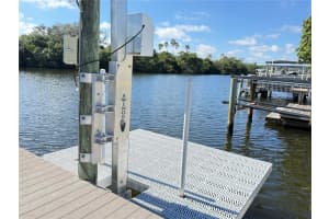 622 MOUNT OAK AVENUE, ST PETERSBURG, FL 33702 - MLS#MFRTB8460017