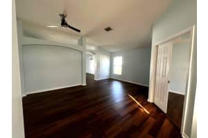 10618 LOGAN CHASE LANE, RIVERVIEW, FL 33579 - MLS#MFRTB8460035