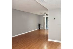 5156 TENNIS COURT CIRCLE, TAMPA, FL 33617 - MLS#MFRTB8460056