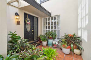 4207 ARBORWOOD LANE, TAMPA, FL 33618 - MLS#MFRTB8460114