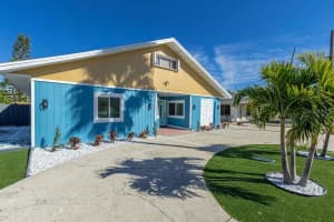 14019 W Parsley Dr, MADEIRA BEACH