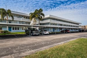 4880 Locust St Ne #227, ST PETERSBURG