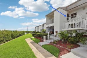 14800 Walsingham Rd #1215, LARGO