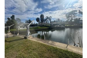 5116 VENETIAN BOULEVARD, ST PETERSBURG, FL 33703 - MLS#MFRTB8460271