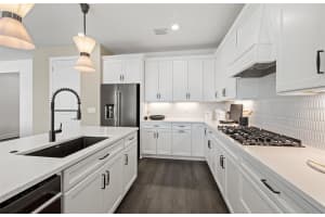 7461 SUMMER COURT, SARASOTA, FL 34231 - MLS#MFRTB8460305