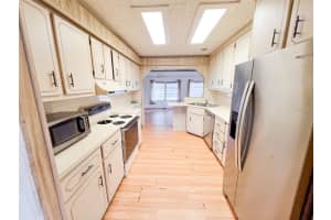 29129 JOHNSTON ROAD, DADE CITY, FL 33523 - MLS#MFRTB8460328