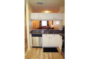 1105 KENNEWICK COURT, WESLEY CHAPEL, FL 33543 - MLS#MFRTB8460419