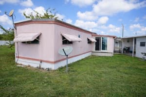 5494 FAIRFIELD AVENUE, GULFPORT, FL 33707 - MLS#MFRTB8460505