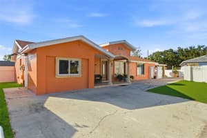 7102 HARBORHILLS COURT, TAMPA, FL 33615 - MLS#MFRTB8460561