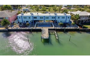 16 Paradise Ln #107, ST PETERSBURG