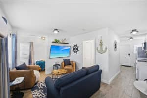 16 PARADISE LANE, ST PETERSBURG, FL 33706 - MLS#MFRTB8460606