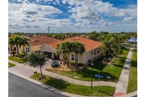 16301 GARNET GLEN PLACE, WIMAUMA, FL 33598 - MLS#MFRTB8460648