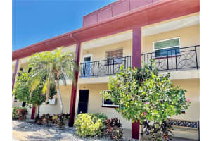 10351 Regal Dr #25, LARGO